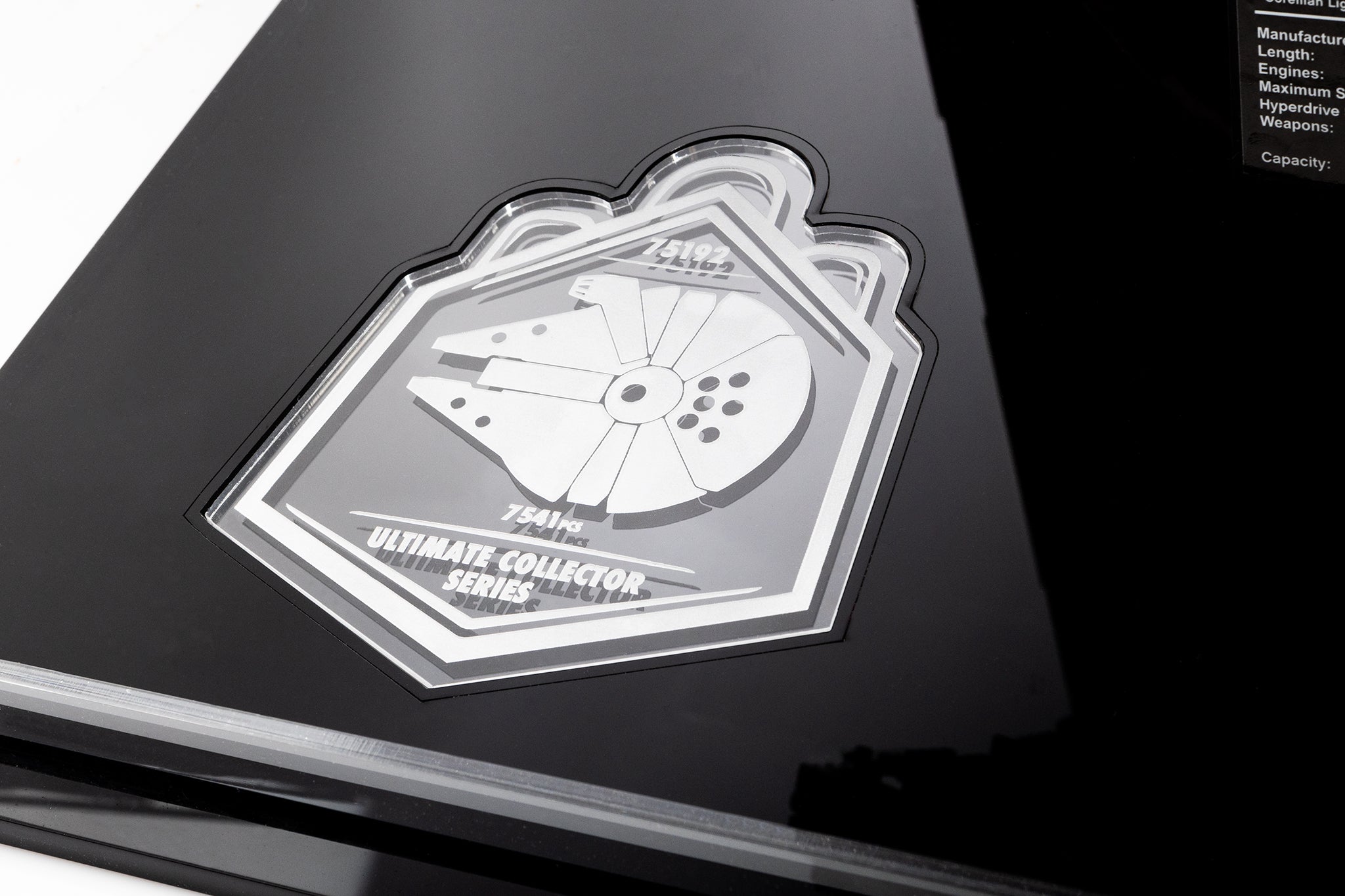 Star Wars™ Millennium Falcon (75192) with Removable Magnetic Front - BrickShell Cases