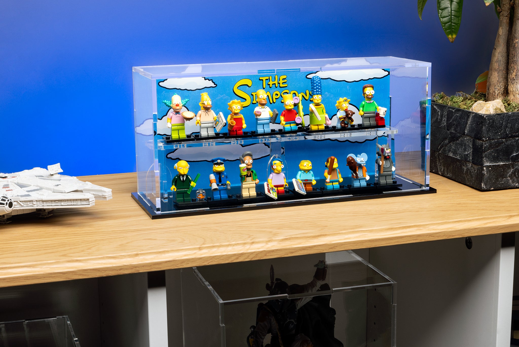 Minifig Podium - 16 Count - The Simpsons Printed Background - WS - BrickShell Cases