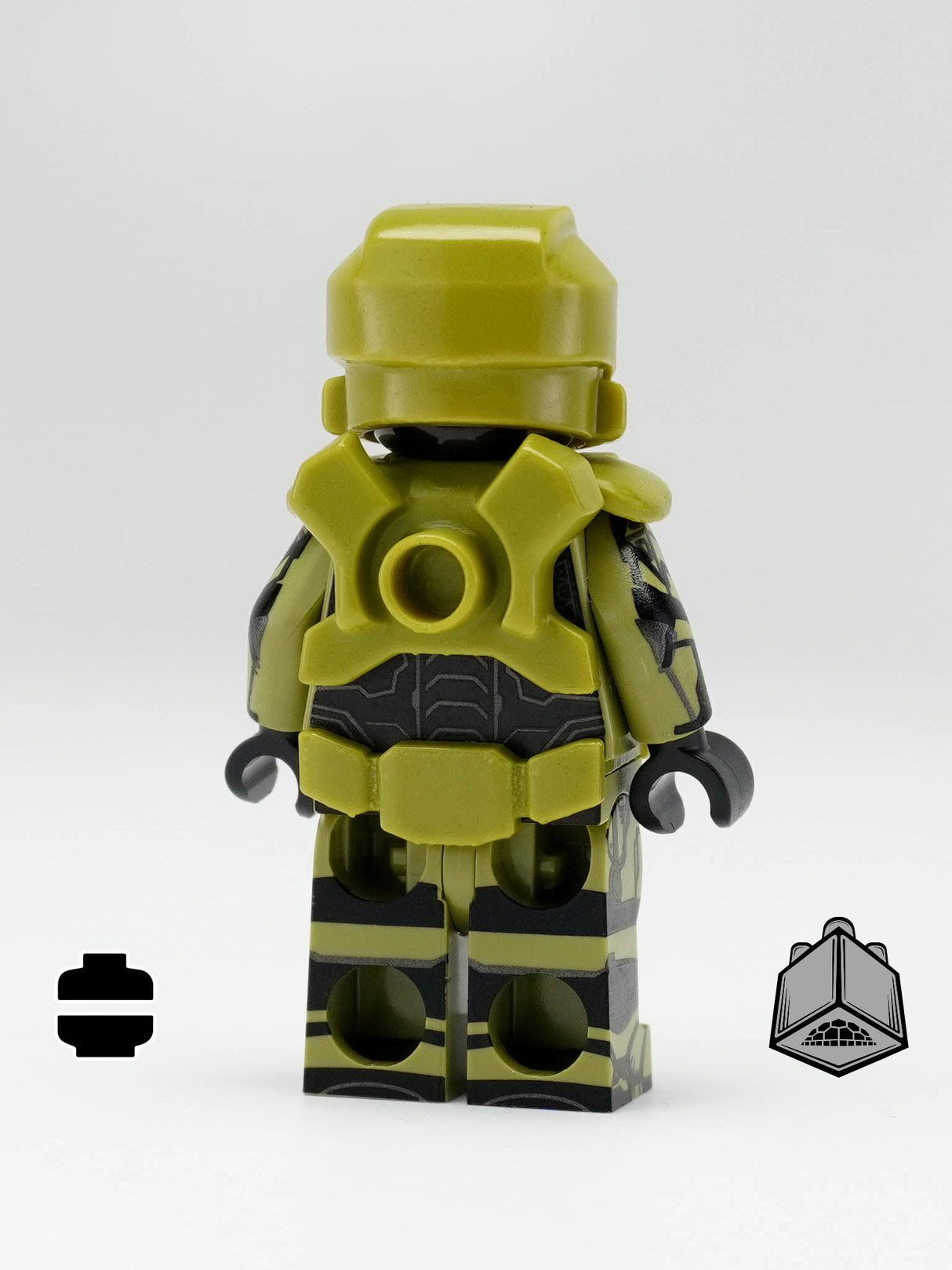 AV Figures Master Chief Campaign Evolved figure, detailed back view showing armor design and pose from the Halo series.