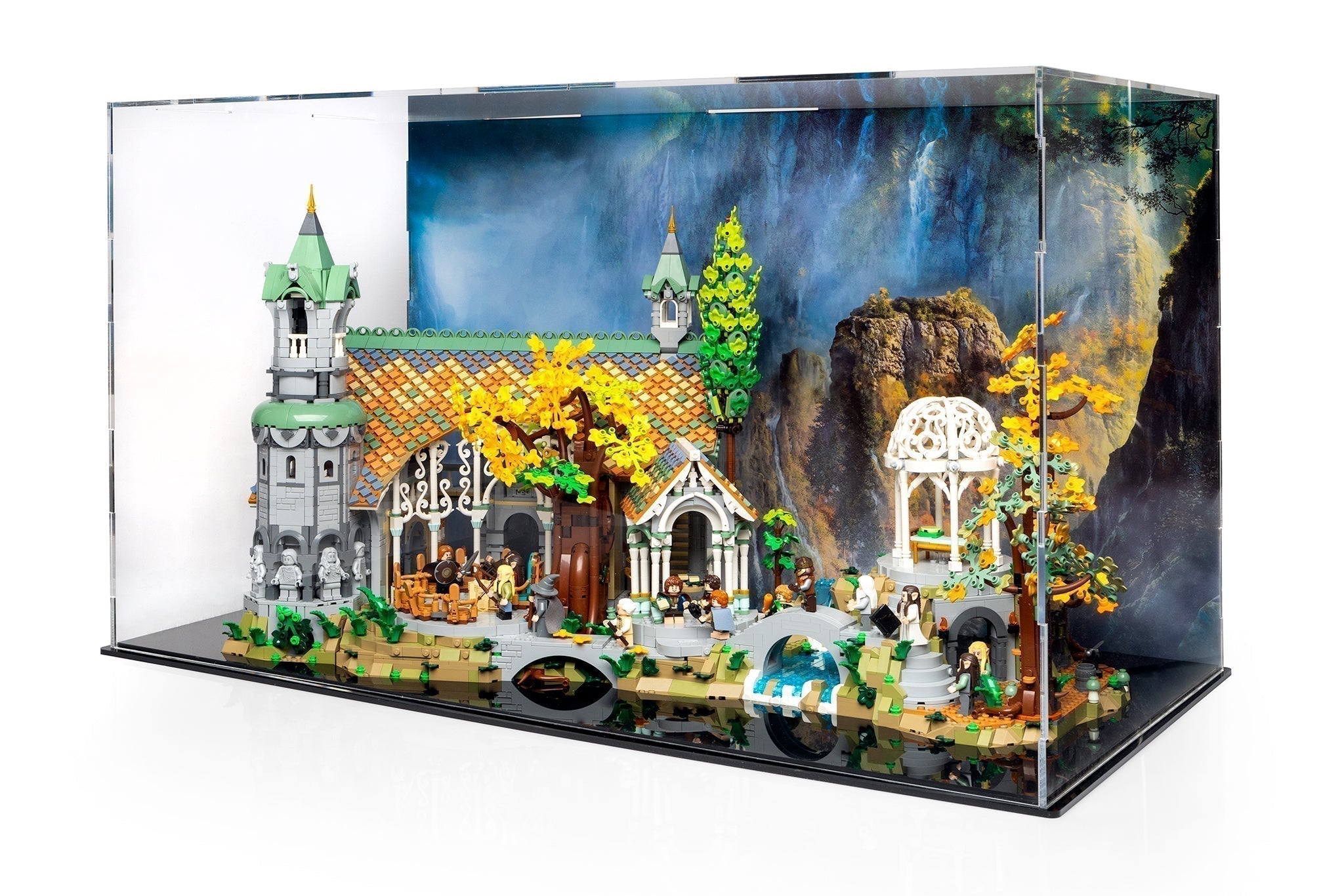 One Display Case to Rule Them All: LEGO Lord of the Rings Displays