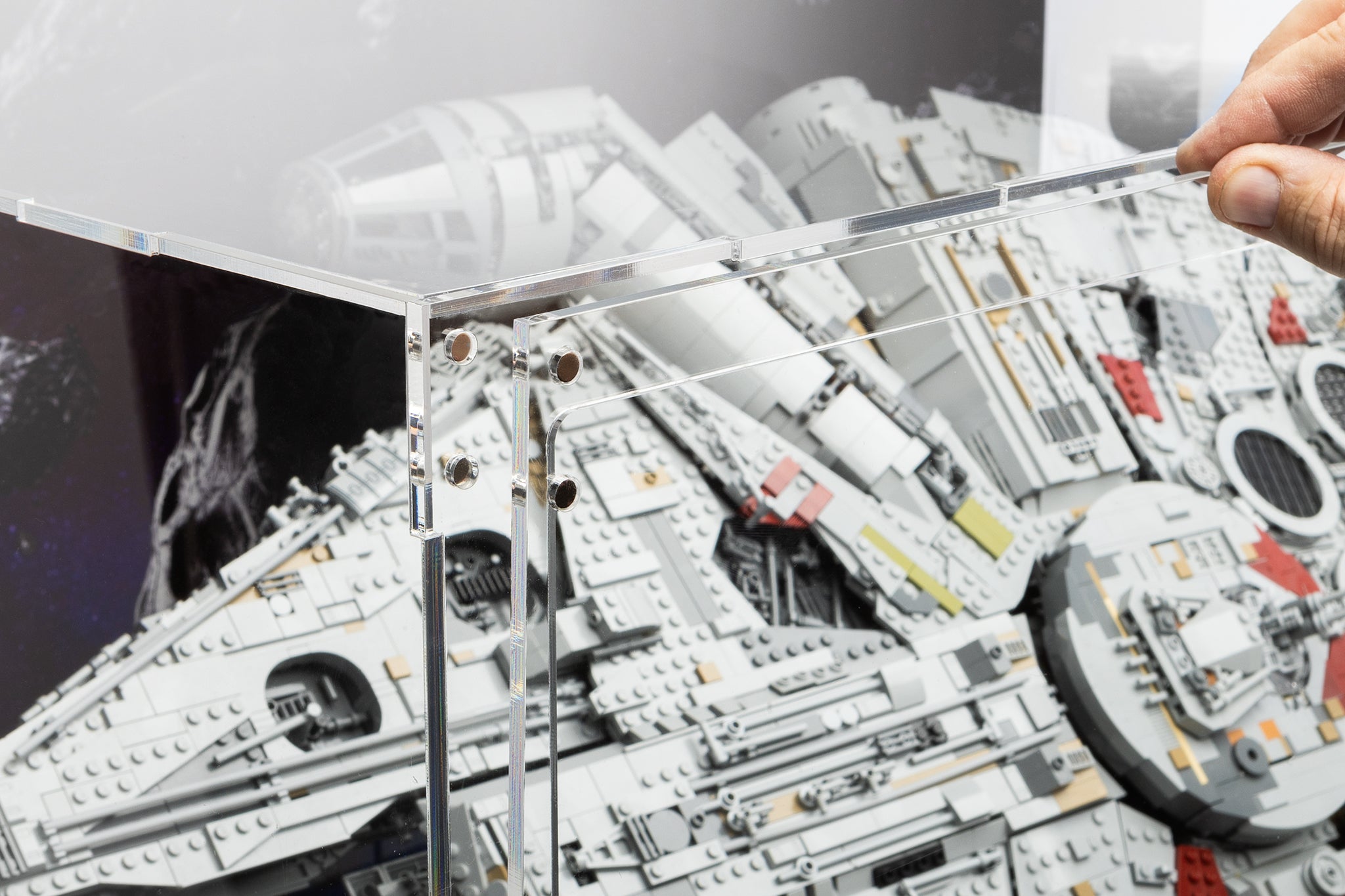 Lego millennium discount falcon 75192 display