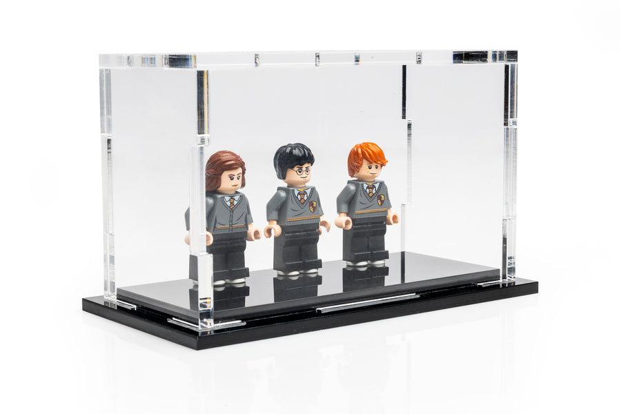 Display podiums for 3 LEGO® Minifigures