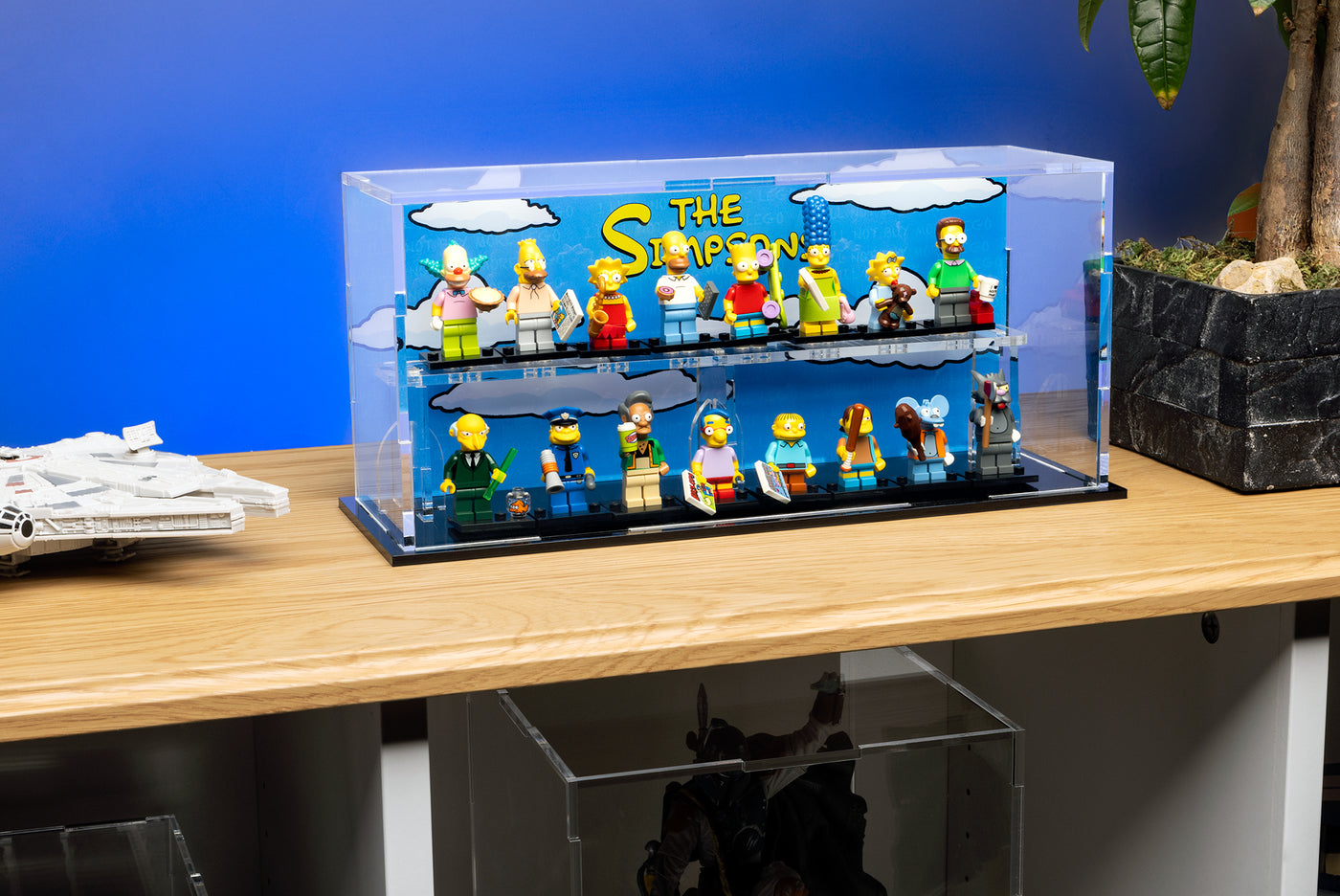 LEGO® Minifigures Display Case - The Simpsons (71009) 16 Figure Edition