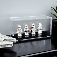 Display podiums for 4 LEGO® Minifigures