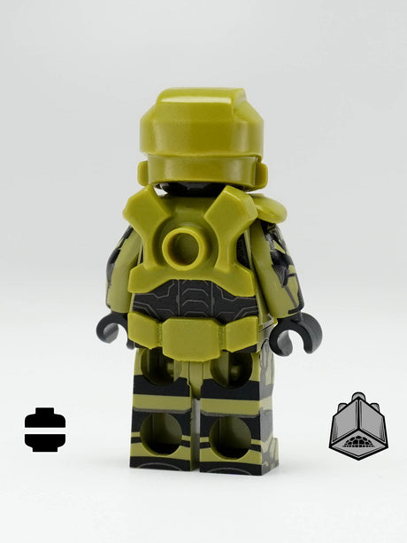 AV Figures Master Chief Campaign Evolved figure, detailed back view showing armor design and pose from the Halo series.